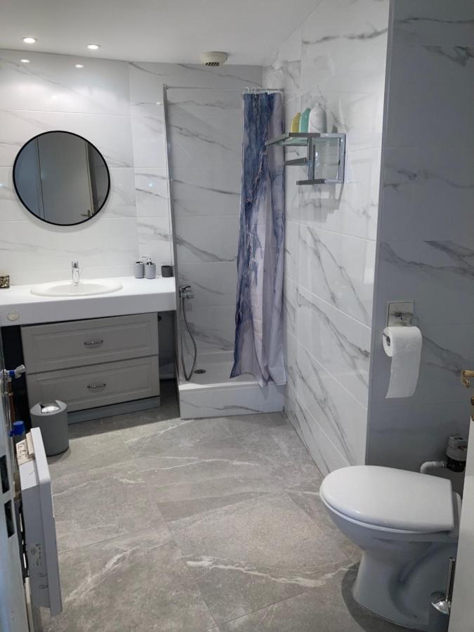 Apparement Chaleureux Avec Balcon Appartement Marseilles Buitenkant foto
