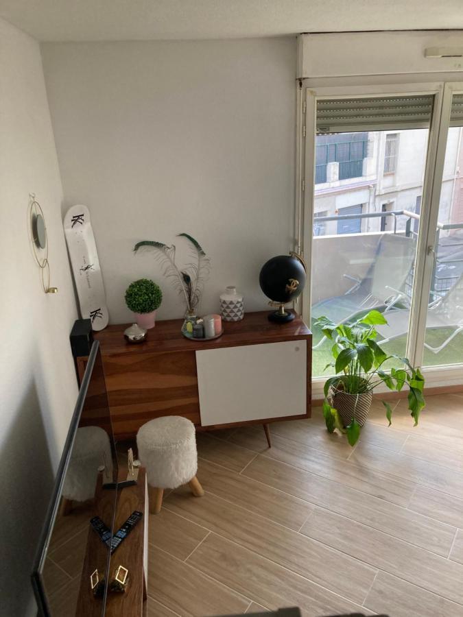 Apparement Chaleureux Avec Balcon Appartement Marseilles Buitenkant foto