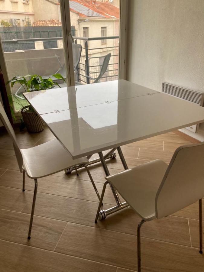 Apparement Chaleureux Avec Balcon Appartement Marseilles Buitenkant foto